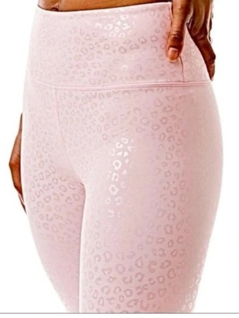 Zyia Active Pink Leopard Unicorn Light n Tight Hi-Rise Crop leggings. Size 4